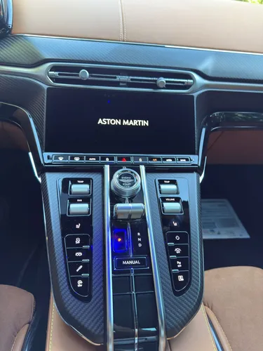 Aston Martín Vantage
