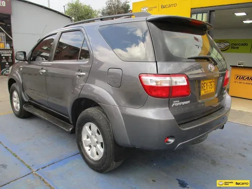 Toyota Fortuner Sr5 4x4 2700cc At Aa