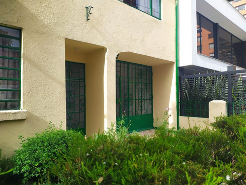 Imagen 2 de 23 de Vendo Casa Con Lote Norte De Bogotá. Barrio Santa Ana. Remodelar. Área 244.70 M2