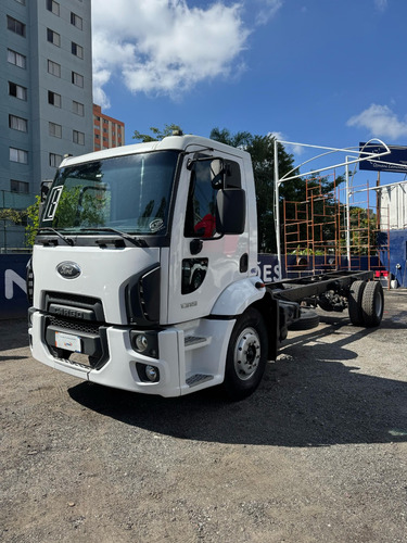 Ford Cargo 1319 Toco 2012/2013 Chassi