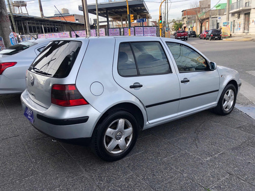 Volkswagen Golf 1.6 Comfortline