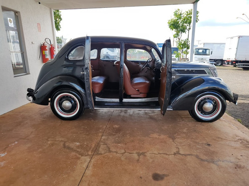 Ford V8 85 De Luxe 1937 Ñ Ford Tudor Roadster