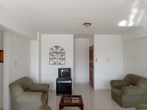 Imagen 2 de 12 de Apartamento En Mañongo Res. La Trinidad Pla-1264