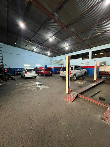 Vendo Local Comercial Av Las Ferias Valencia Jrico