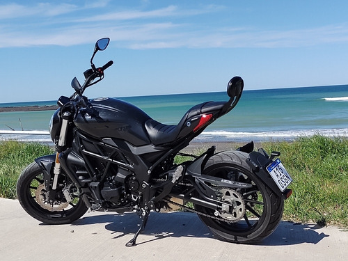 Imagen 5 de 11 de Benelli 502c