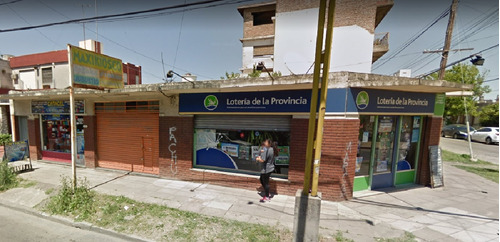 En Venta En El Palomar Sobre Importante Avenida 4 Locales Juntos O Separados Con Patio Y Posibilidad De Espacio Aereo. F: 9545