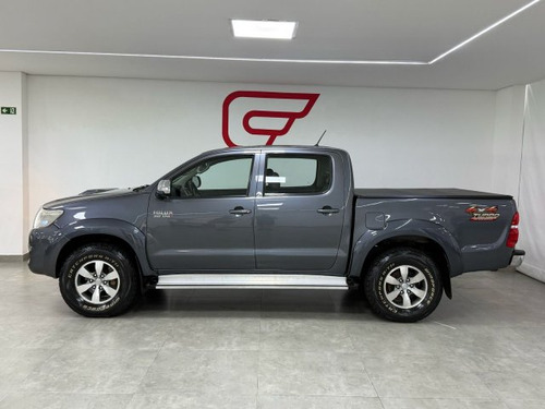 Toyota Hilux Hilux 3.0 SRV 4X4 CD 16V TURBO INTERCOOLER DIESEL 4P AUTO...