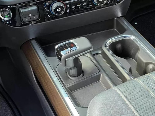 Chevrolet Silverado High Country