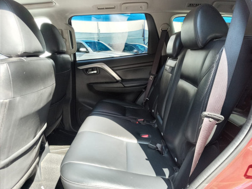 Imagen 12 de 14 de Mitsubishi Montero 2020 3.0 Es 4x2 At