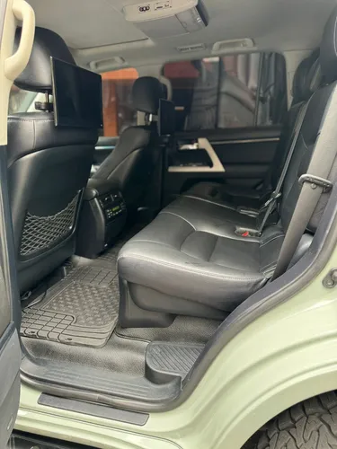 Toyota Land Cruiser 4.5 Imperial Lc200 Diésel