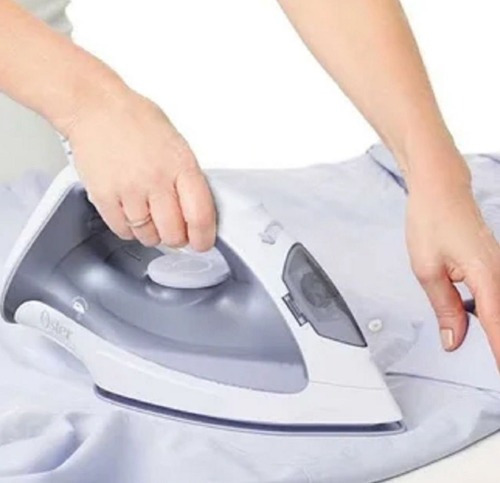 Plancha A Vapor Oster 1200w Suela Anti Adherente