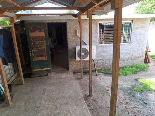 Lr Propiedades Vende En Barrio Semi Privado El Pinar Acera Norte (barrio Jardín)