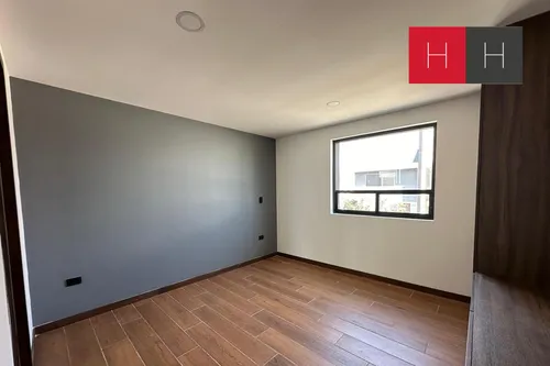 Casa En Venta En Lomas De Angelopolis