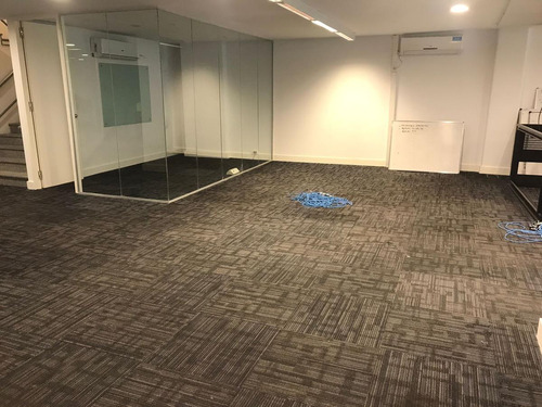 Excelente Oficina En Alquiler En Zona Plaza San Martín