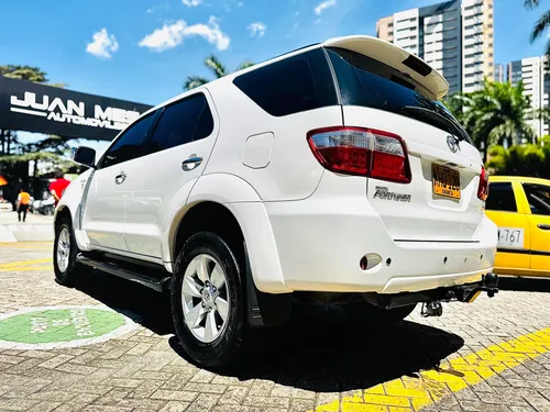 Toyota Fortuner 4.0 Sr5