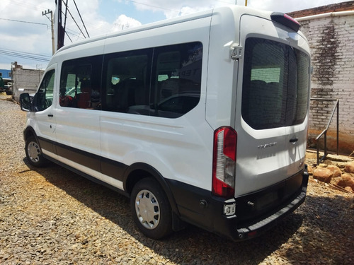 Ford Transit 2.2 Pasajeros Larga Techo Alto Custom Mt