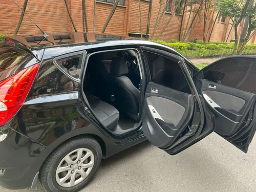 Hyundai Accent 1.6l 4 p