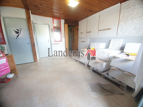 Imagen 3 de 30 de Venta En Block - Casa 3 Amb. + Dúplex 3 Amb. - Todos Los Servicios Conectados