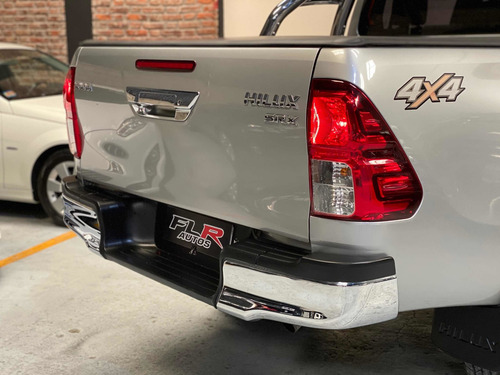 Toyota Hilux 2.8 Cd Srx 177cv 4x4 At 2017