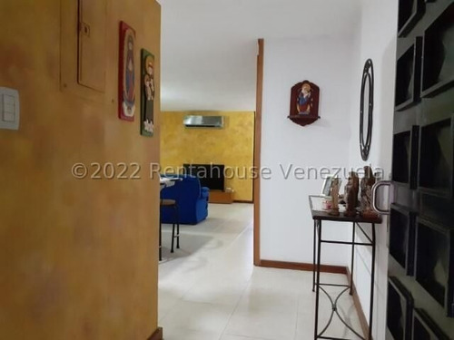 Imagen 6 de 24 de Venta De Hermoso Townhouse En Nueva Casarapa / Ofc 23-435