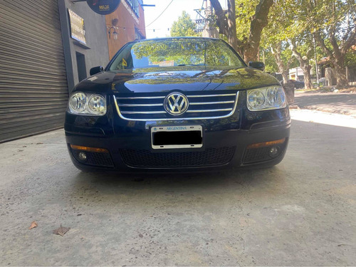 Volkswagen Bora 1.8 Highline T 180cv Cuero 2010