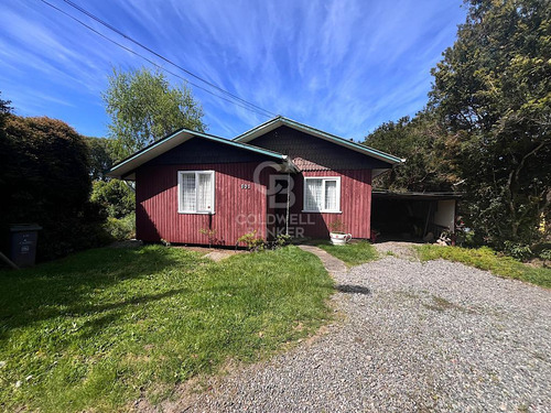 Hermoso Sitio Con 2 Casas En Frutillar Bajo.
