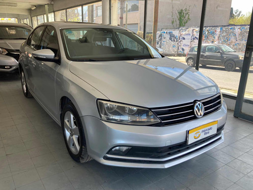 Volkswagen Vento 2.5 Advance Plus 170cv