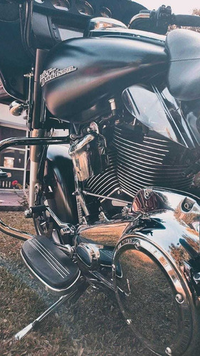 Imagen 10 de 18 de Harley Davidson Street Glide Special
