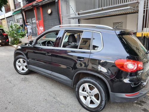 Imagem 5 de 7 de Volkswagen Tiguan 2011 2.0 Fsi 5p