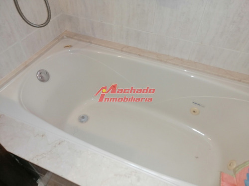 Casa En Zona Cantegril- Ref: 6130