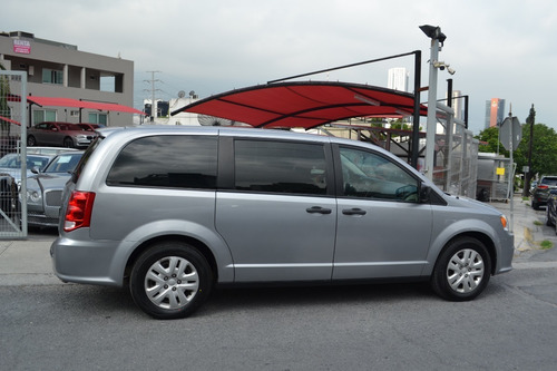 Imagen 2 de 13 de Dodge Grand Caravan Se 2019