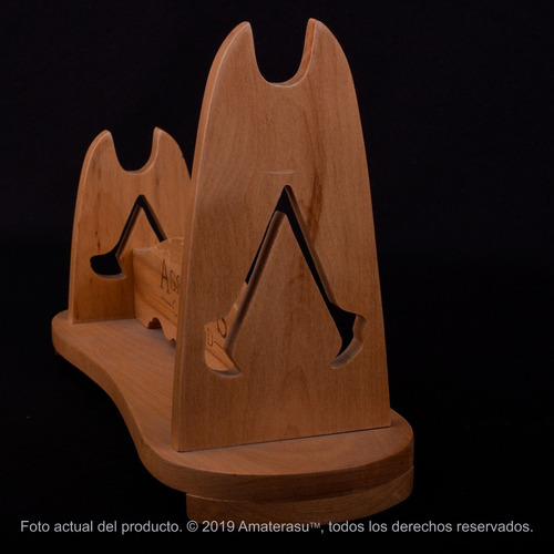 Imagen 9 de 10 de Hacha Tomahawk Assassin's Creed De Connor + Exhibidor