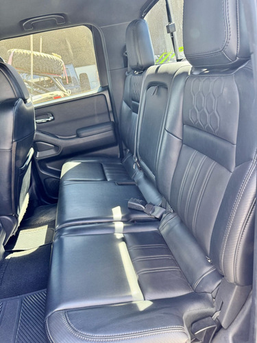 Nissan Frontier 4.0 Pro-4x V6 4x4 At