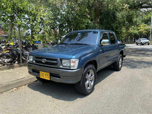 Toyota Hilux 2.5 D.c 4x2 2000