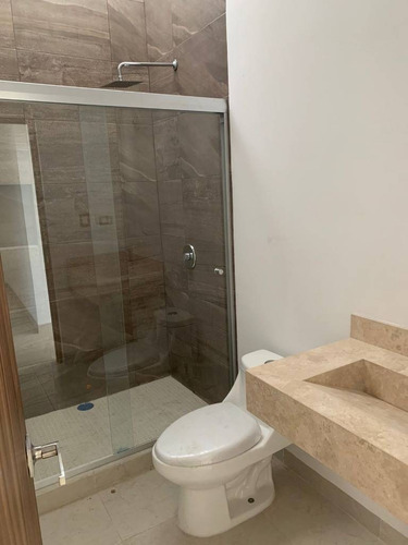 Imagen 8 de 14 de Hermosa Casa Completamente Nueva En Sector Viñedos