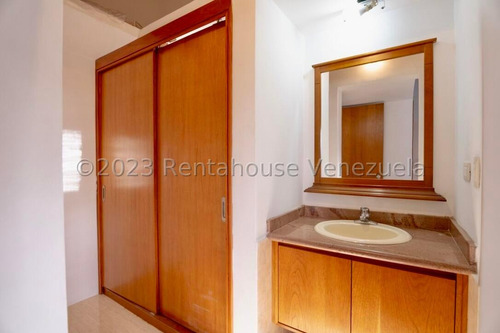 Imagen 19 de 27 de Espectacular Casa Amplia Y Bien Distribuida En Venta Altamira Caracas 23-28229