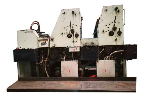 Maquina Offset Adast Dominant 725 (Usado)