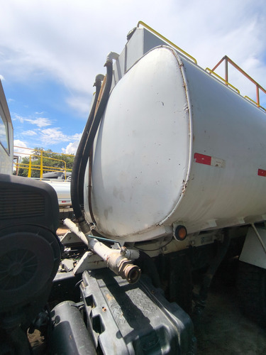 Vw 31260 Ano 2008 6x4 Traçado Com Tanque Pipa