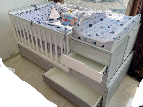 Cama Cuna Ajustable Con Colchón Cambiador Y Cajoneras