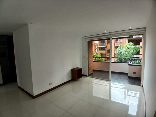Apartamento En Arriendo Ubicado En Medellín Sector Laureles - Lorena (27263).