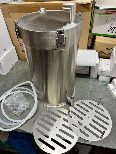 Imagem 2 de 2 de Filtro Canister Aço Inox 15 L 2500 L/h 25w Bivolt Até 600 L