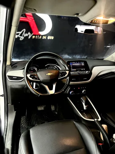 Chevrolet Onix 1.0T Premier Hatch At
