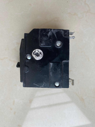 Pastilla Termomagnetica Interruptor 2x30 Amp Marca Square-d (Usado)