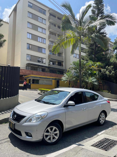 Nissan Versa 1.6 Advance