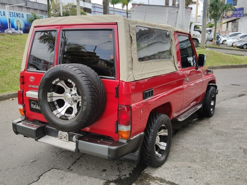 Imagen 5 de 9 de Toyota Land Cruiser 4.5 Carpada 2002