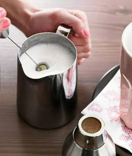espumador de leche cafe electrico a pilas batidor de acero
