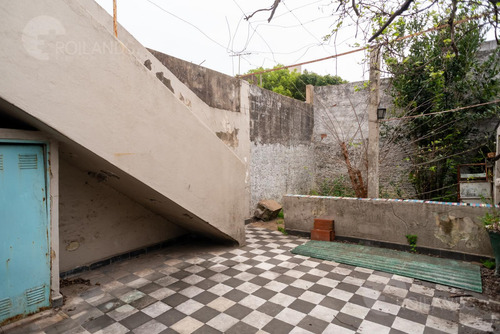 Venta Casa 3 Ambientes Con Patio Y Terraza, A Refaccionar En Villa Bosch