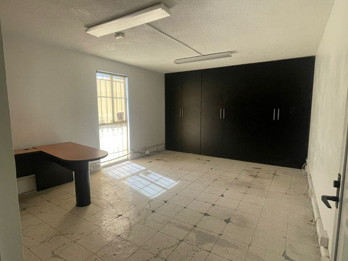Casa En Venta En Col. Las Reynas, Irapuato, Gto.