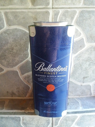 Lata De Whisky Ballantines 