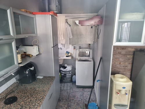 Venta Casa 5 Ambientes En Banfield Este